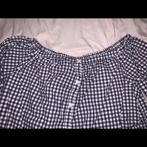 off the shoulder top - Picture 2 of 5